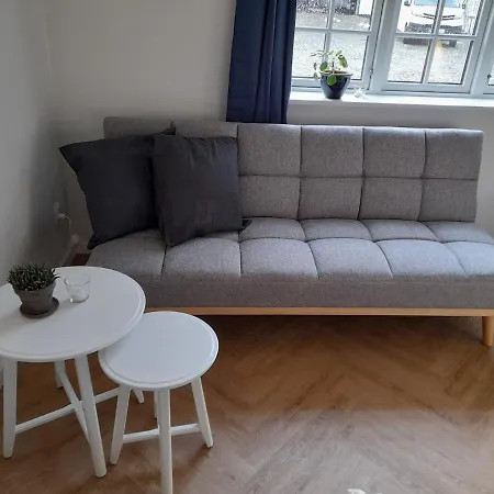 アパート Mini-lejlighed Med Kokken - Deler Bad Og Toilet Med Nabolejlighed 2