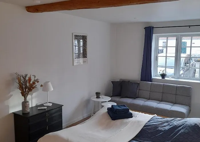 アパート Mini-lejlighed Med Kokken - Deler Bad Og Toilet Med Nabolejlighed 2