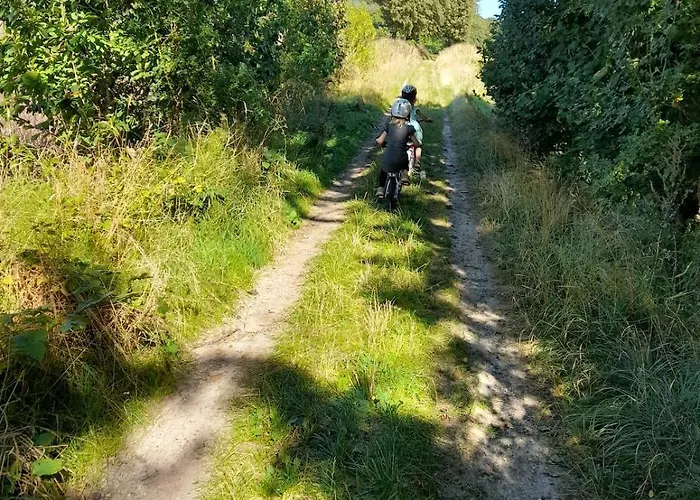 Mini-lejlighed Med Kokken - Deler Bad Og Toilet Med Nabolejlighed 2 *